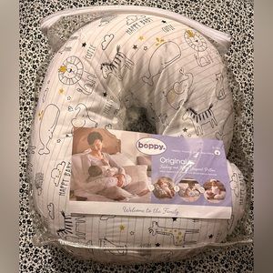 NWT Boppy Original Feeding and Infant Support Pillow